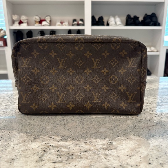 Louis Vuitton Handbags - Authentic Vintage Louis Vuitton Monogram Canvas Trousse Toilette Bag 28cm